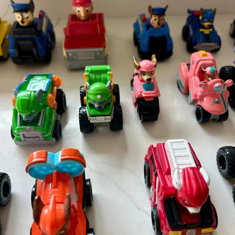 Large Paw Patrol Die Cast Car Lot (21 items) Chase, Marshall, Skye, Rubble